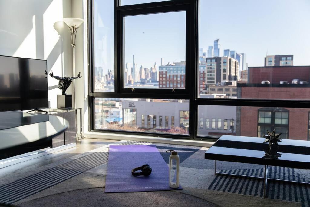 Dharma Home Suites Hoboken Exterior foto