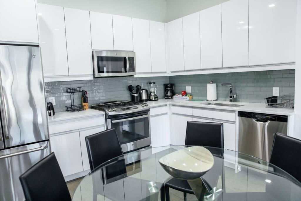 Dharma Home Suites Hoboken Zimmer foto