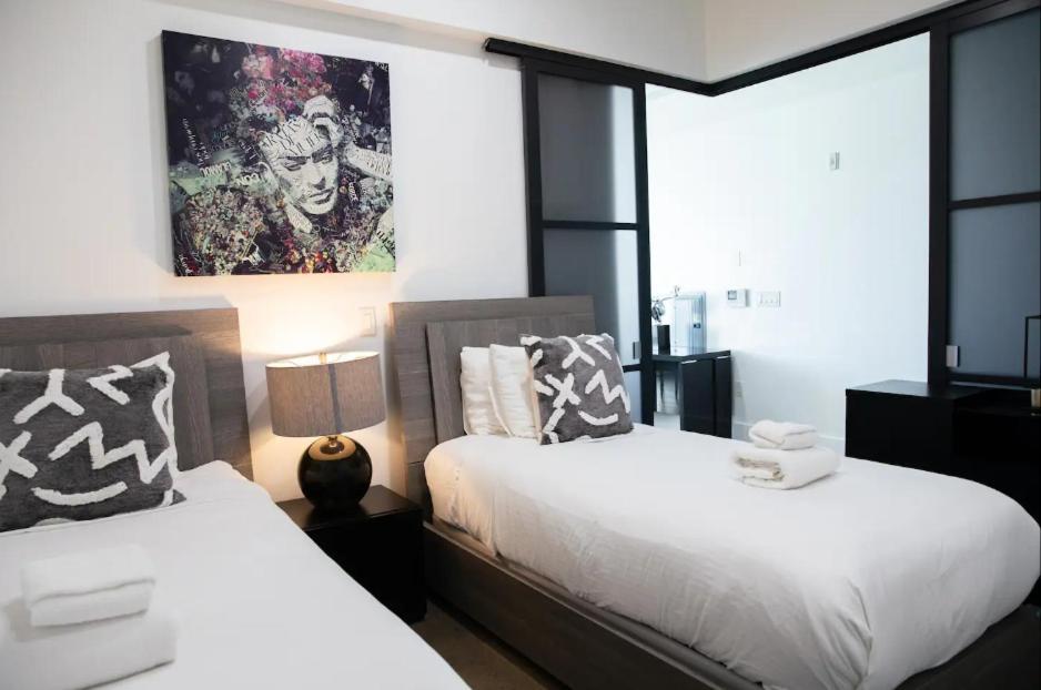 Dharma Home Suites Hoboken Exterior foto