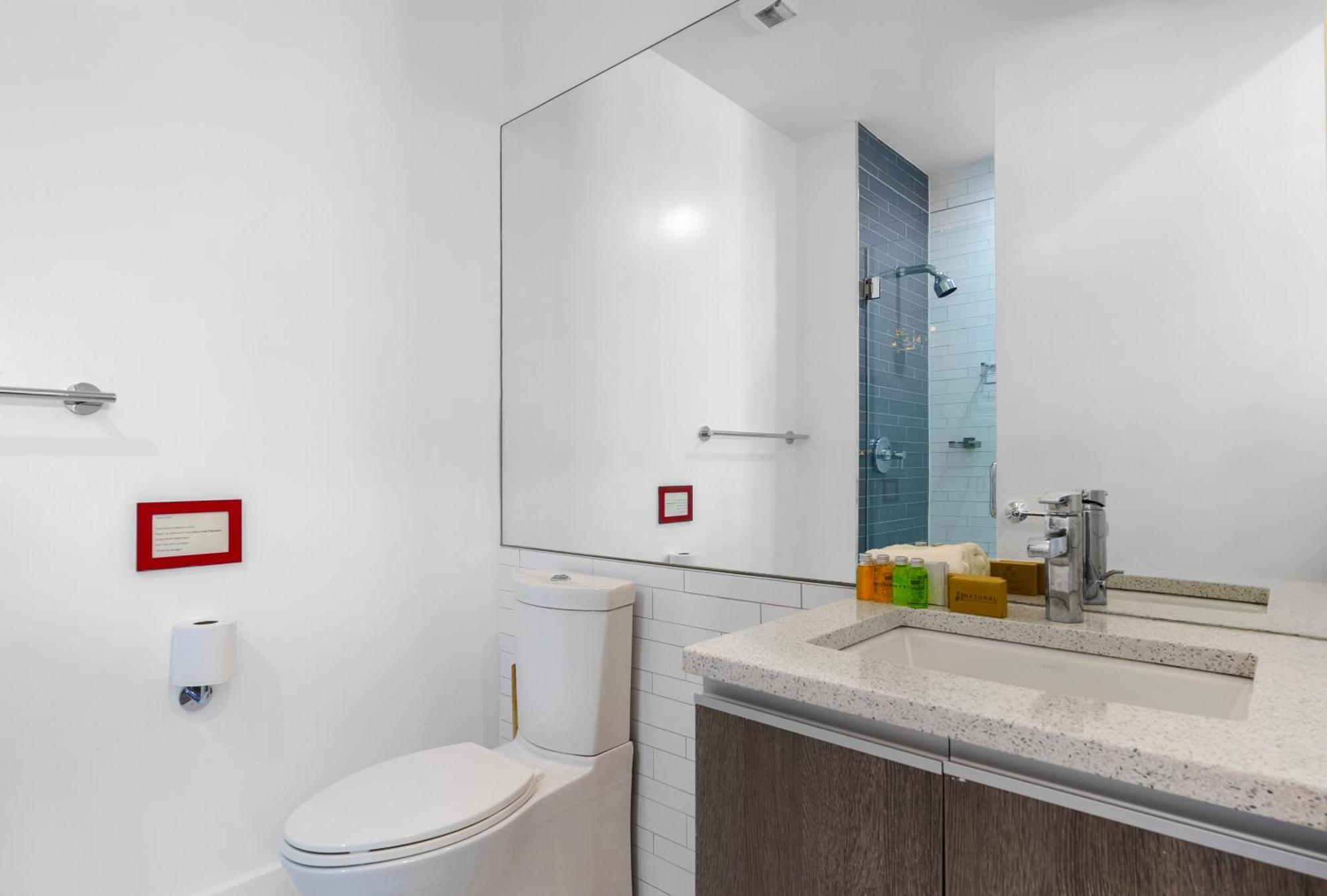 Dharma Home Suites Hoboken Exterior foto