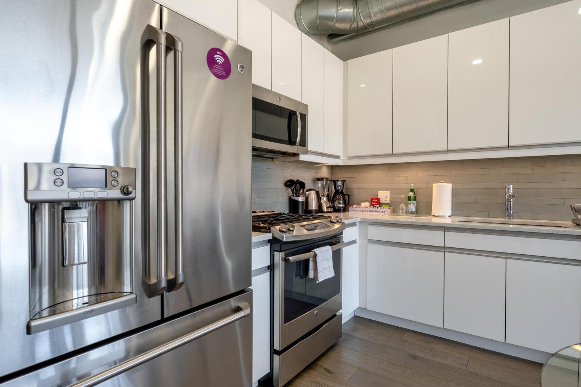 Dharma Home Suites Hoboken Exterior foto