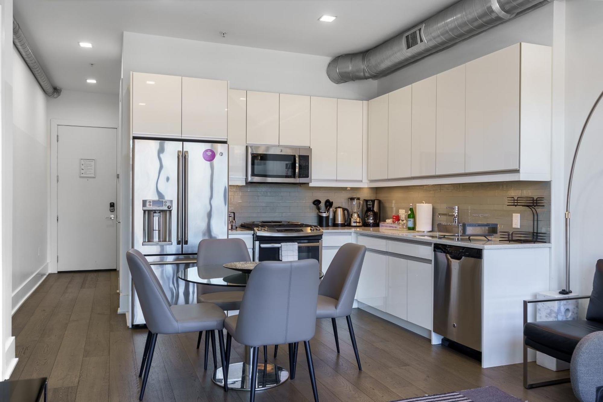 Dharma Home Suites Hoboken Exterior foto